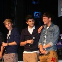 One Direction attends a fan event at the Hotel Arena | Picture 95481